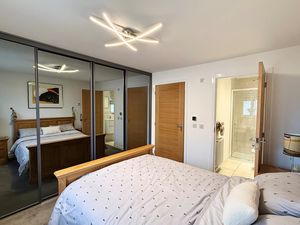 Photo 16- click for photo gallery